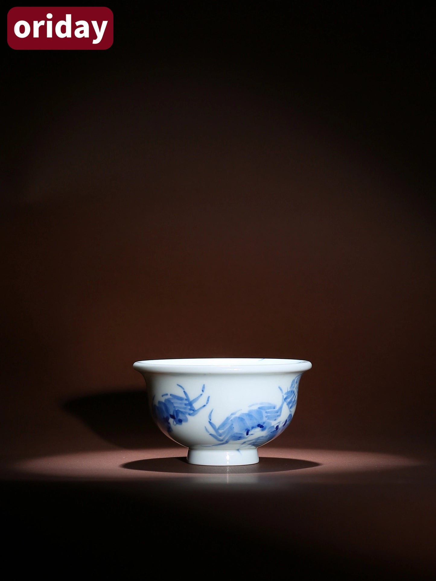 Oriday hand-painted blue and white crabs, eight directions, financial pressure, hand cup, household ceramic cup, tea bowl, tea cup, tasting cup, master cup