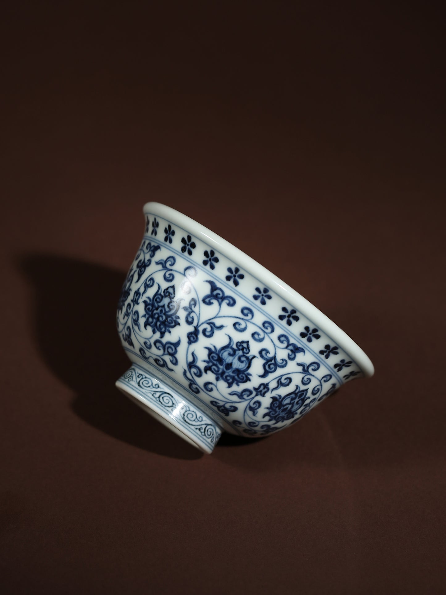 Oriday Blue and White Press Cup, hand drawn antique blue and white porcelain, thickened ceramic, entwined lotus master cup