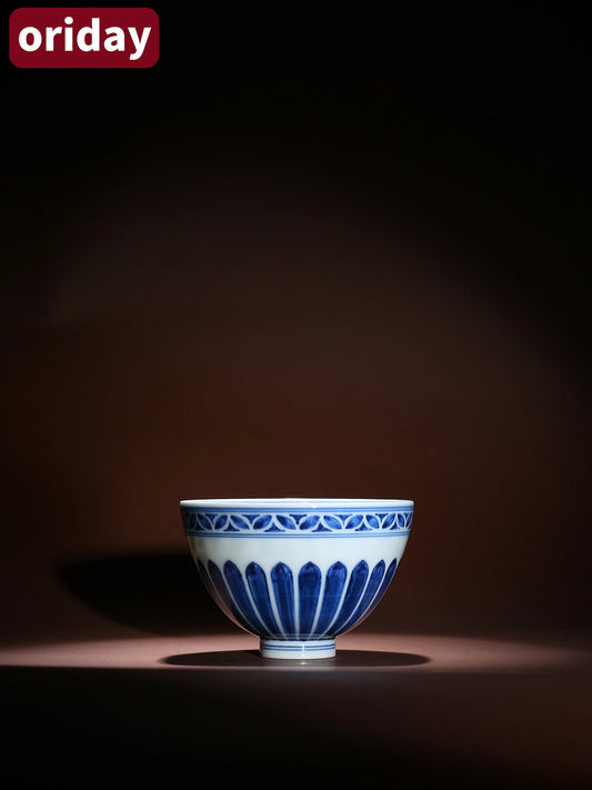 Oriday imitation Ming Yongle blue and white chrysanthemum petal patterned chicken heart cup, master cup, single cup, high-end exquisite tea cup for men and women, pure handmade hand-painted ceramic tea set