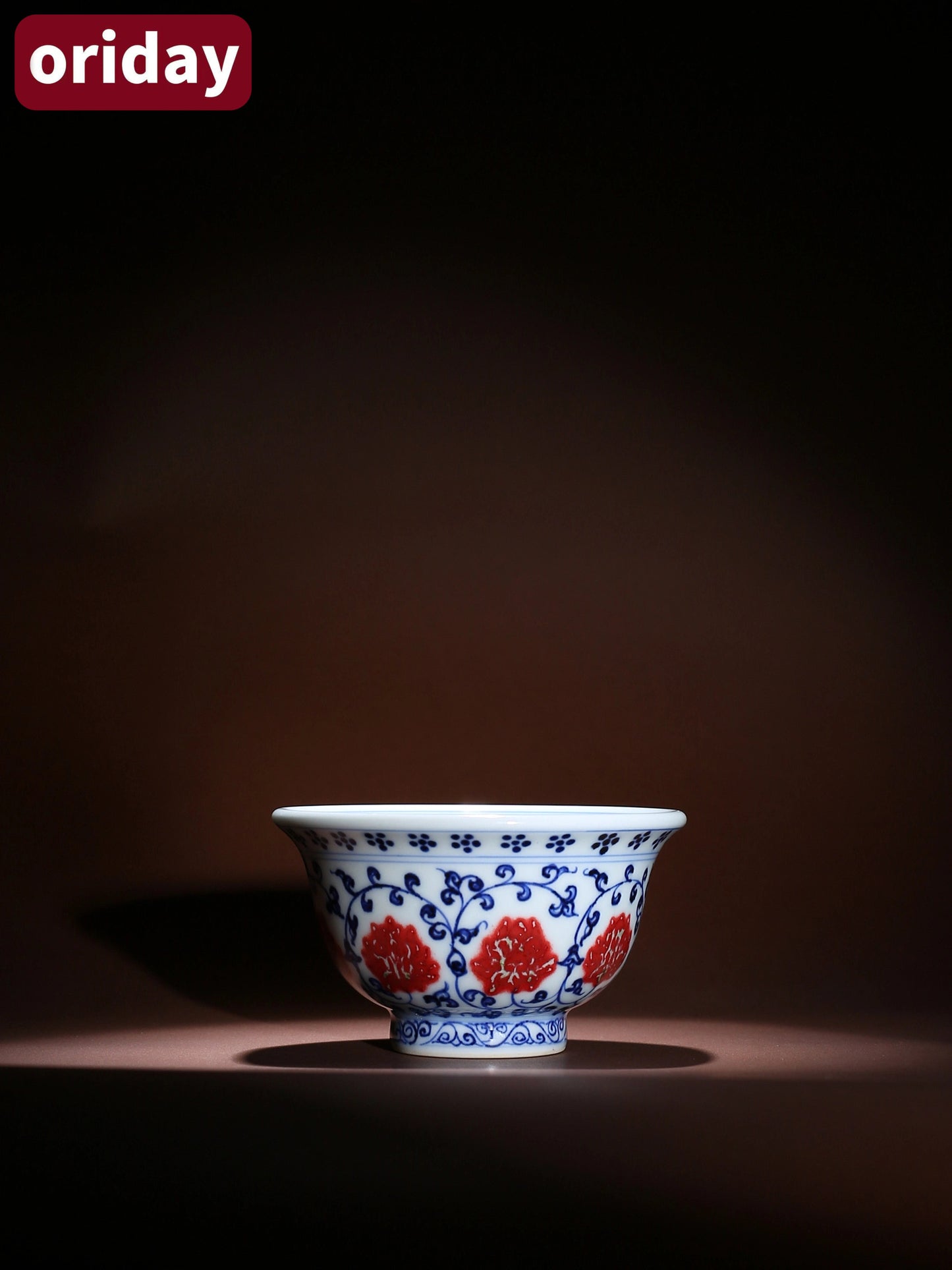 Oriday imitation blue and white glazed red entwined lotus pressed hand cup master cup ceramic tea cup tea set large bubble tea pot antique tea set